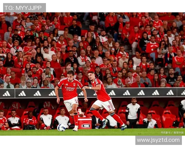 本菲卡与加拉塔萨的巅峰对决谁能在欧战中笑到最后 本菲卡与加拉塔萨的巅峰对决谁能在欧战中笑到最后