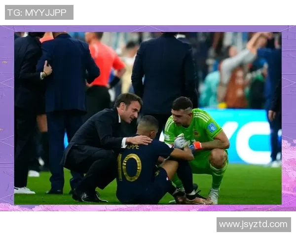 迈尼昂：从青涩小将到世界级门将的辉煌蜕变之路