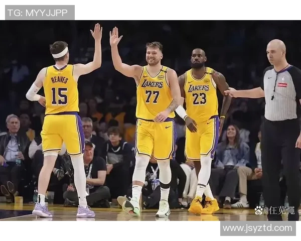 季前赛勇士对阵湖人今日精彩对决值得期待球迷热情高涨