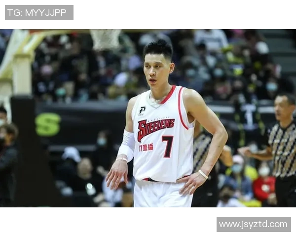 林书豪对阵雄鹿的精彩表现与比赛分析回顾