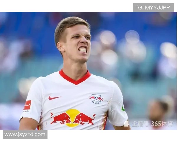 曼联最新动态分析球队转会策略与未来发展方向探讨 曼联最新动态分析球队转会策略与未来发展方向探讨